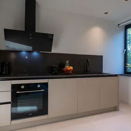 Riverside アパート *