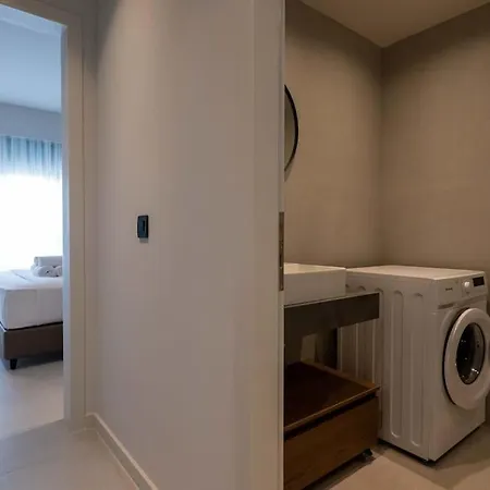 Riverside Apartman *