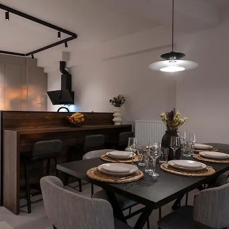 Riverside * Kalamata